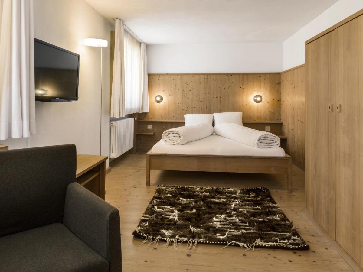 Hotel Alpina Vals Ngoại thất bức ảnh